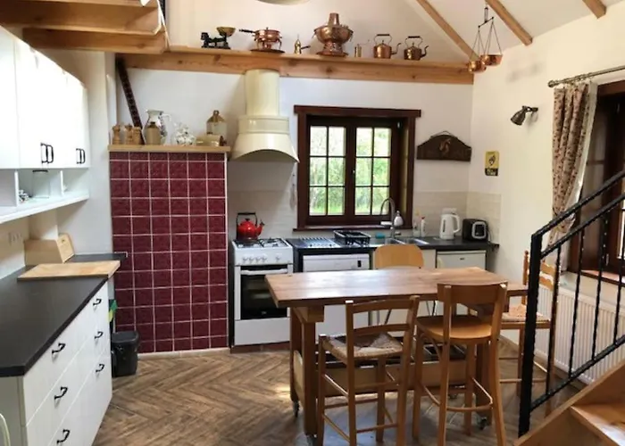 Klasztor 5 Borowy Mlyn *